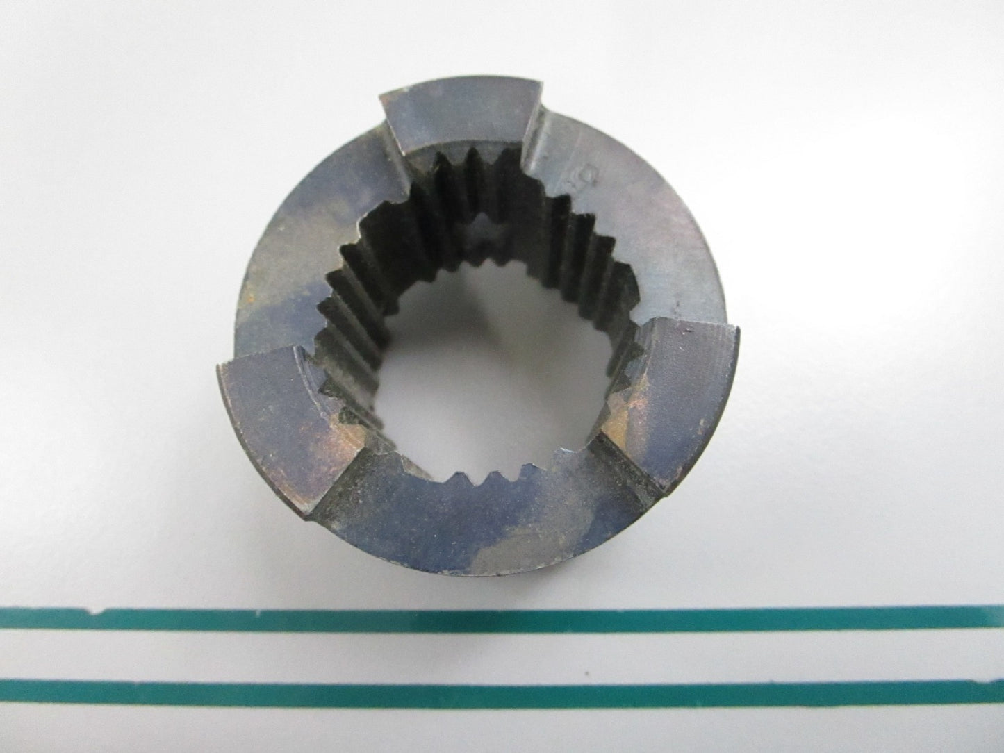 NEW OEM 914714 0914714 OMC Johnson Evinrude Clutch Dog 0810