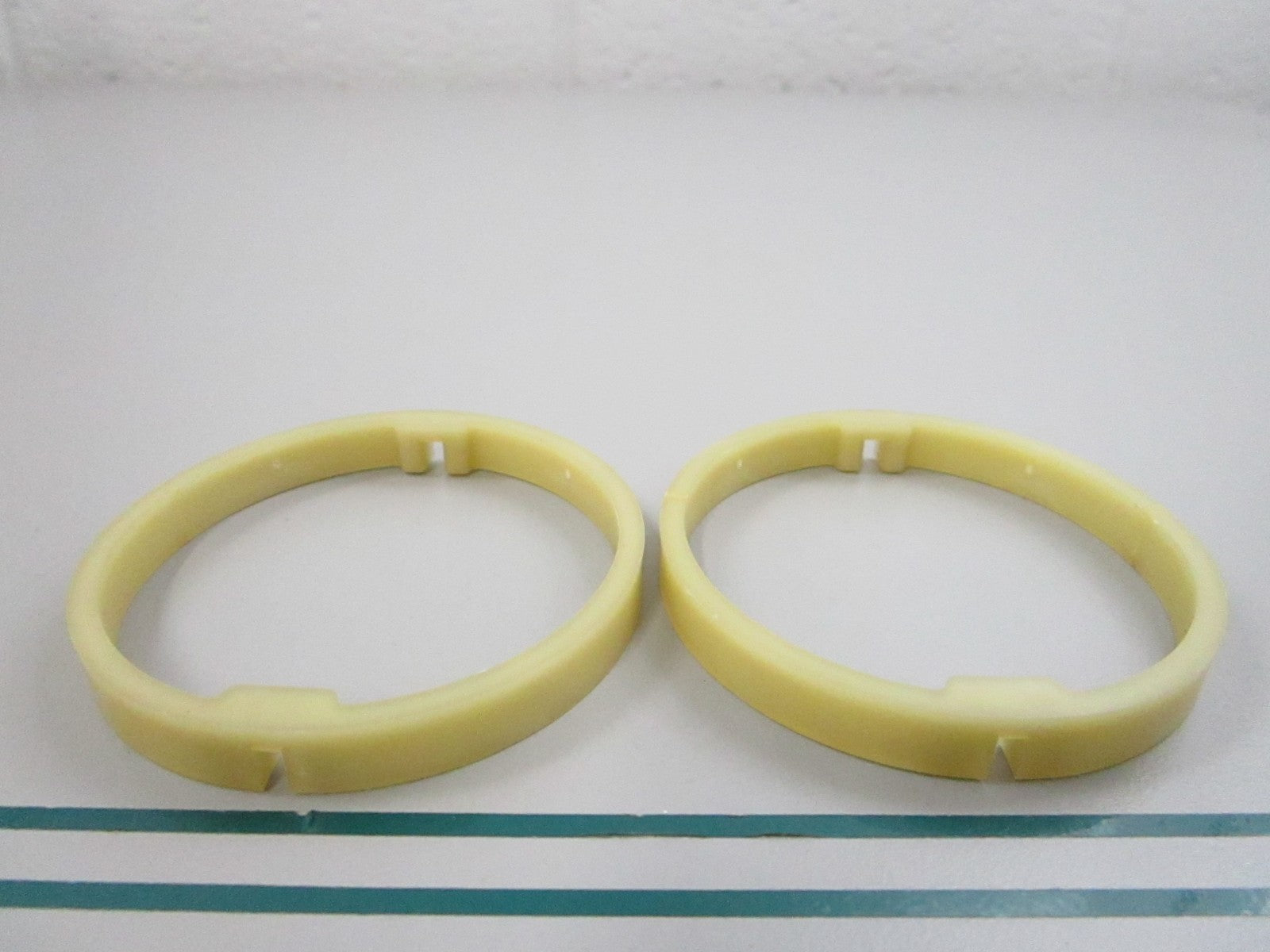 NEW OEM (LOT OF 2) 60931 Mercury Quicksilver Retainer 0810