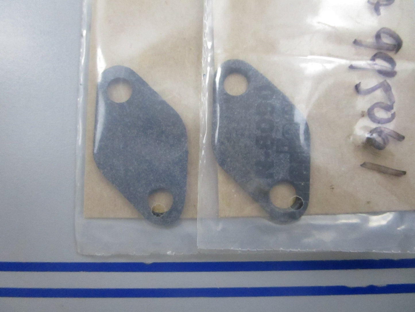 NEW OEM (LOT OF 2) 27-995061 Mercury Quicksilver Gasket 0810
