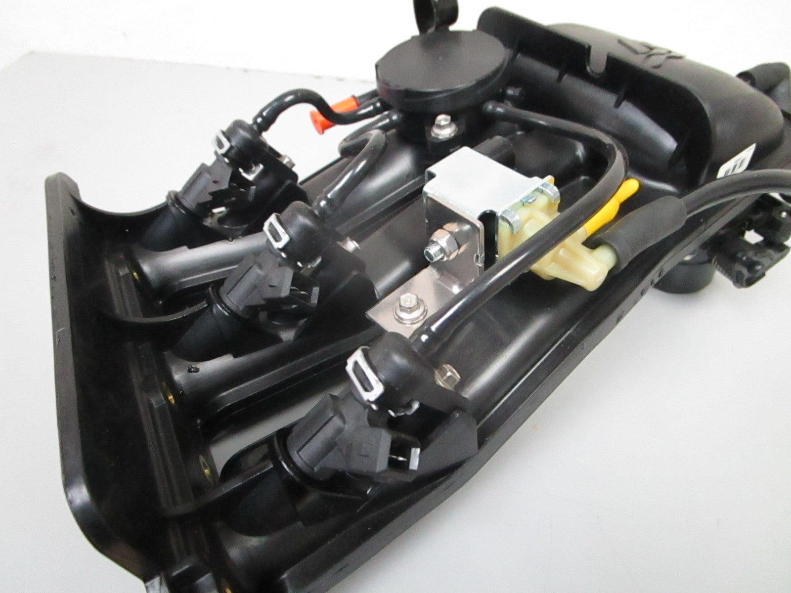 *NEW OEM* 0820 Mercury Quicksilver 3Cyl. Intake Manifold Assy 878139A07