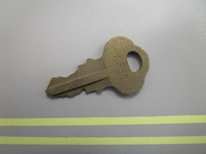 *NEW OEM* 0810 OMC Johnson Evinrude Ignition Key KF39 501554 0501554