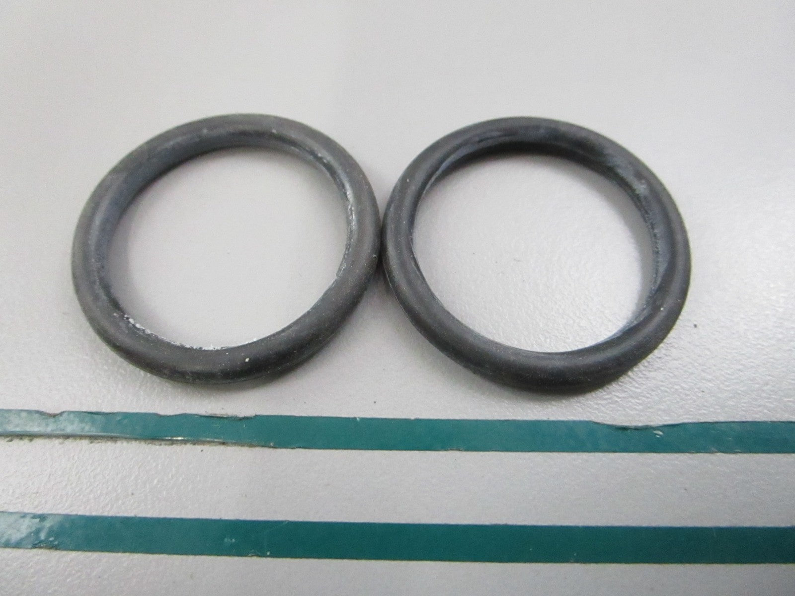NEW OEM (LOT OF 2) 370160 0370160 OMC Johnson Evinrude O-Ring 0810