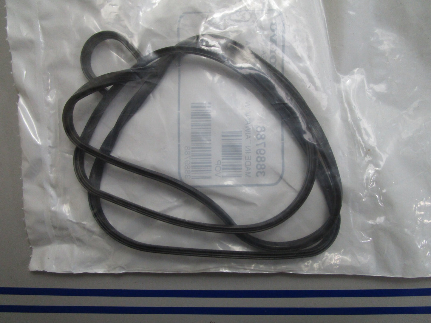 *NEW OEM* 0720 Volvo Penta Gasket 3889788