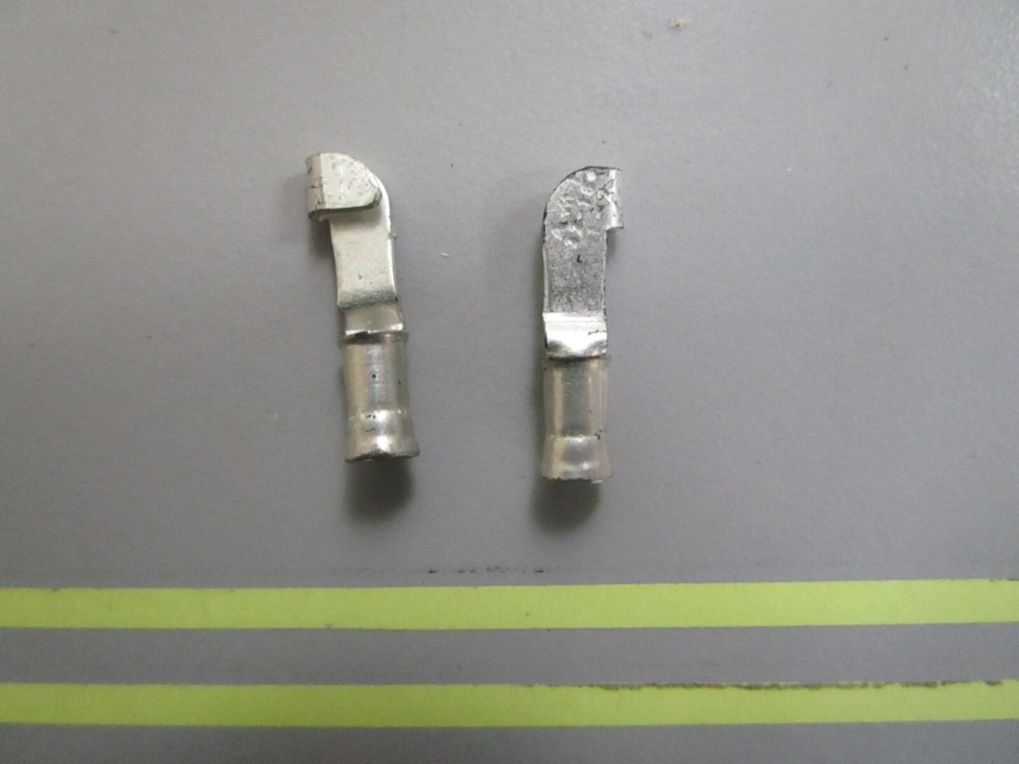 *NEW OEM* (LOT OF 2) 0810 OMC Johnson Evinrude Terminal 308808 0308808