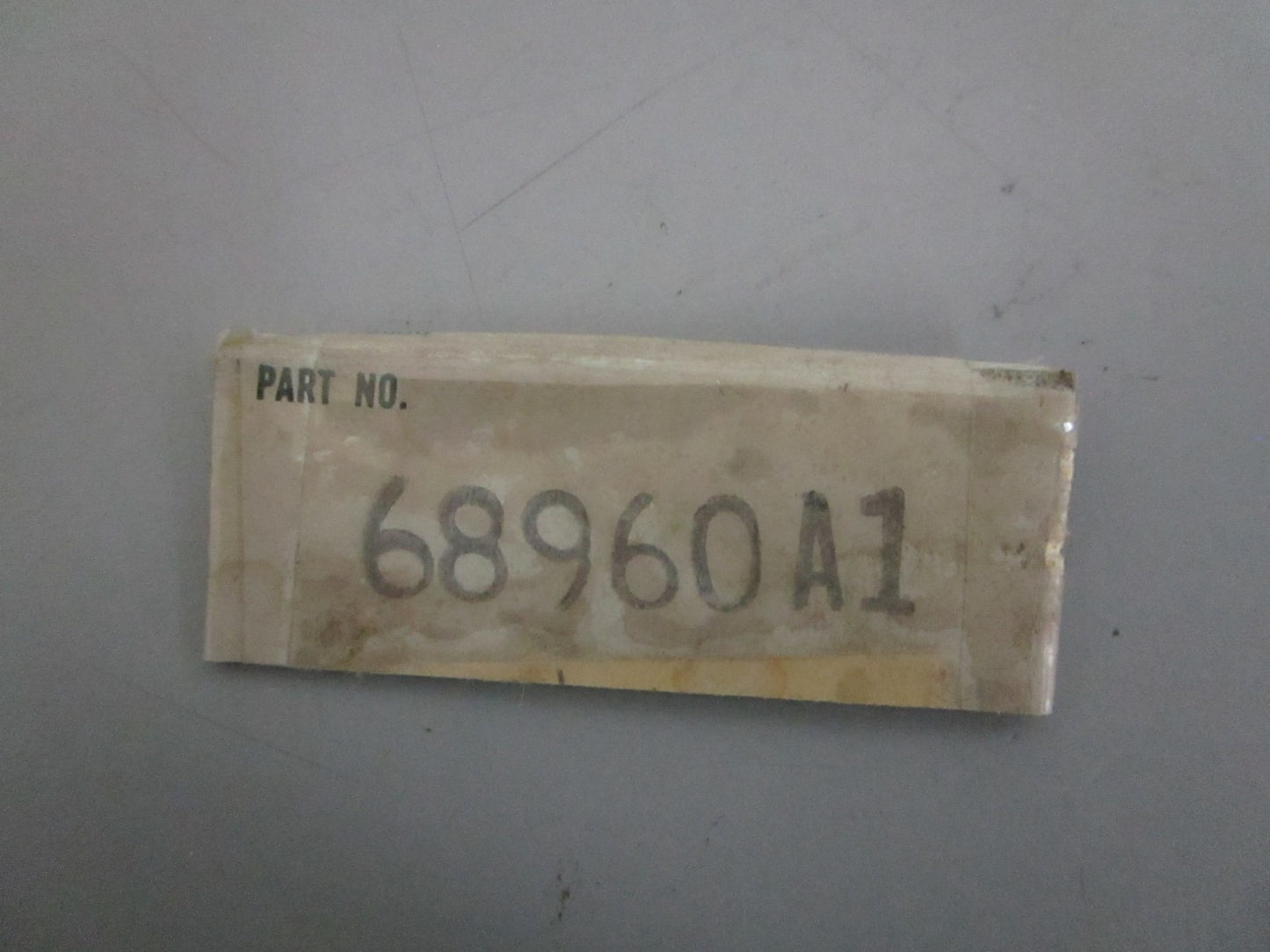 NEW OEM 68960A1 Mercury Quicksilver Bearing Carrier 0820