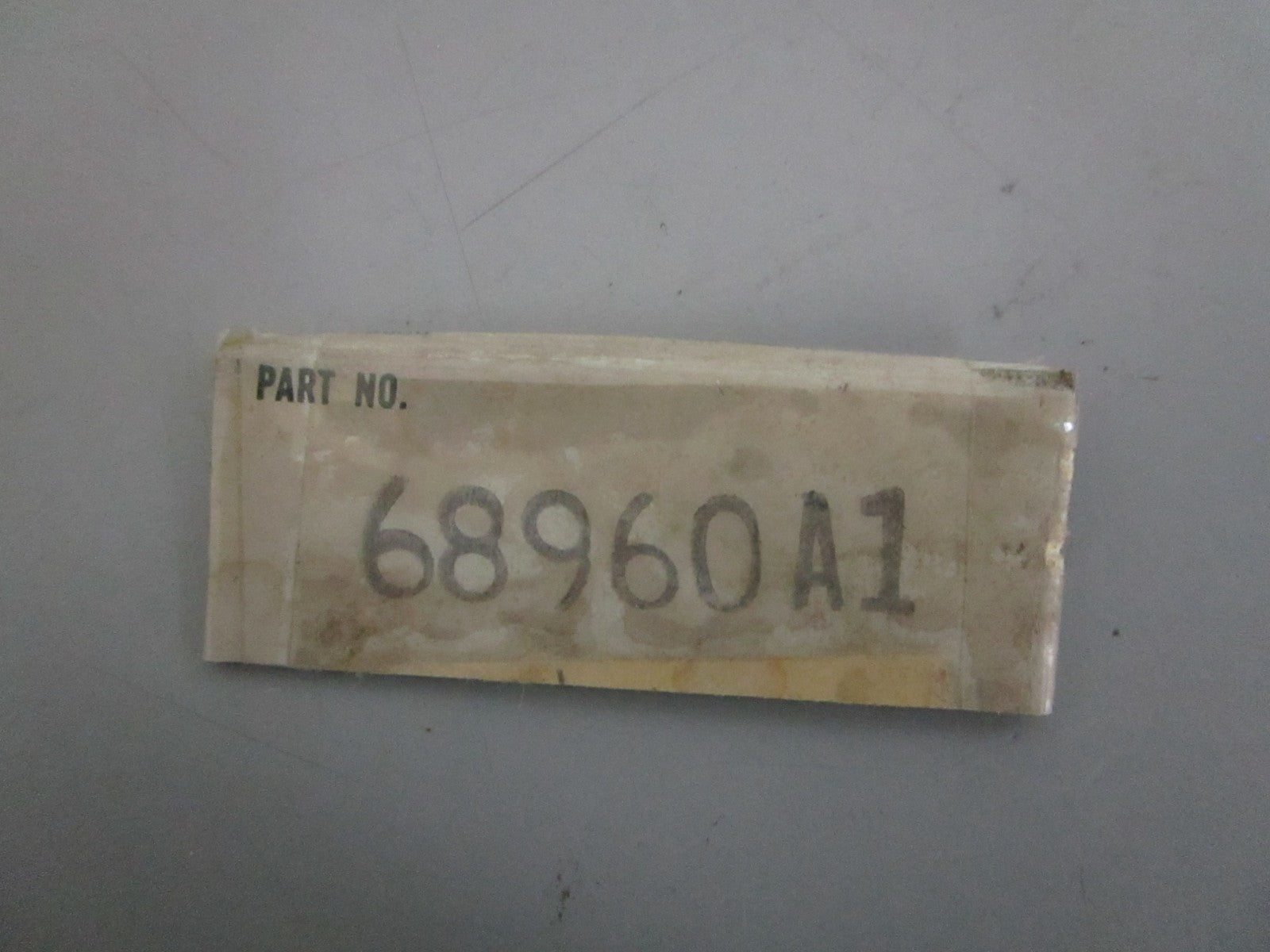NEW OEM 68960A1 Mercury Quicksilver Bearing Carrier 0820