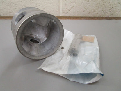 *NEW OEM* 0810 OMC Johnson Evinrude Piston & Wrist Pin Assembly 386260 0386260