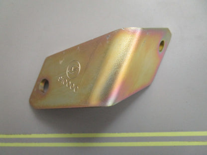 *NEW OEM* 0820 OMC Johnson Evinrude Bracket 3852482 910000