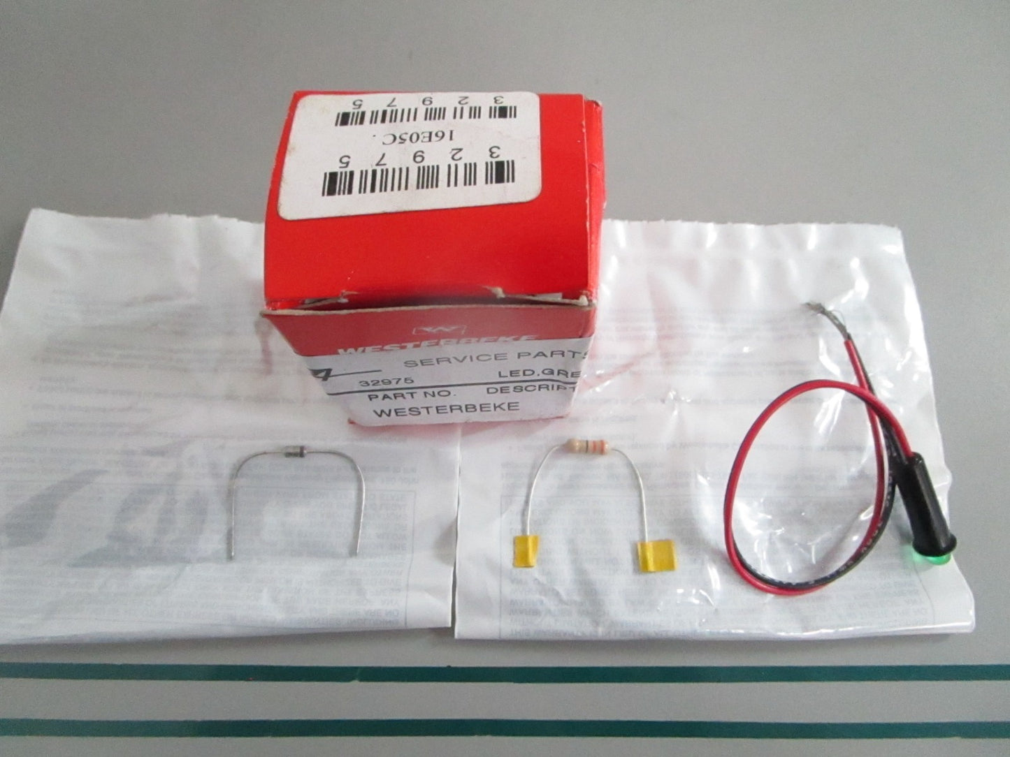 NEW OEM 032975 32975 Westerbeke Green Lens LED 0820