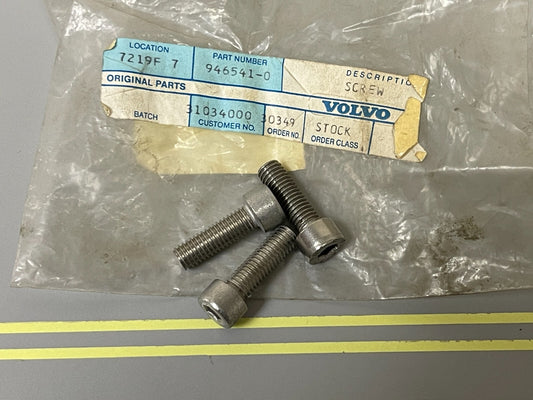 *NEW OEM* (LOT OF 3) 0810 Volvo Penta Screw 946541