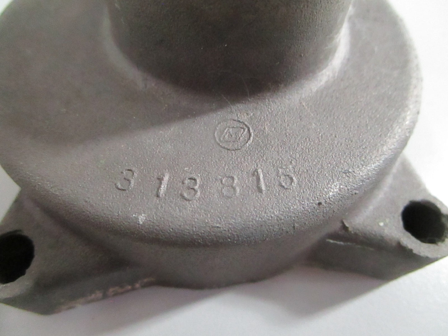 NEW OEM 313815 0313815 OMC Johnson Evinrude Impeller Housing 0820