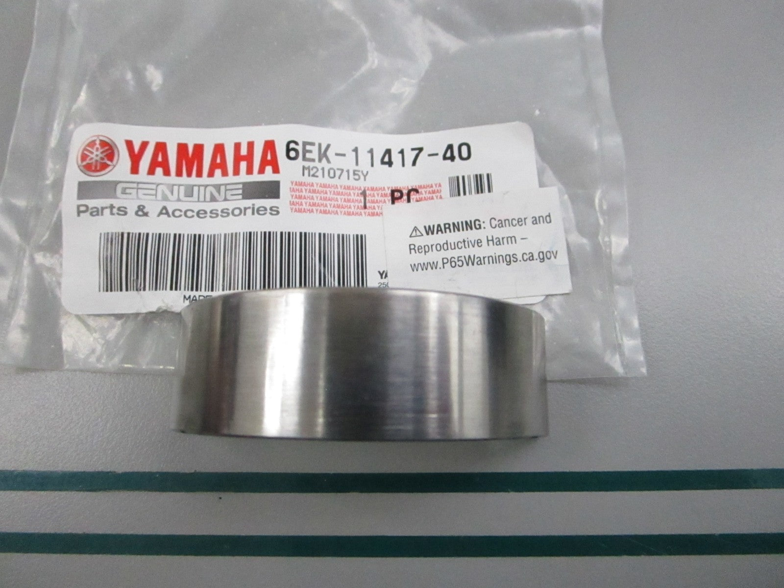 NEW OEM 6EK-11417-70-00 Yamaha Crankshaft Plane Bearing 0810