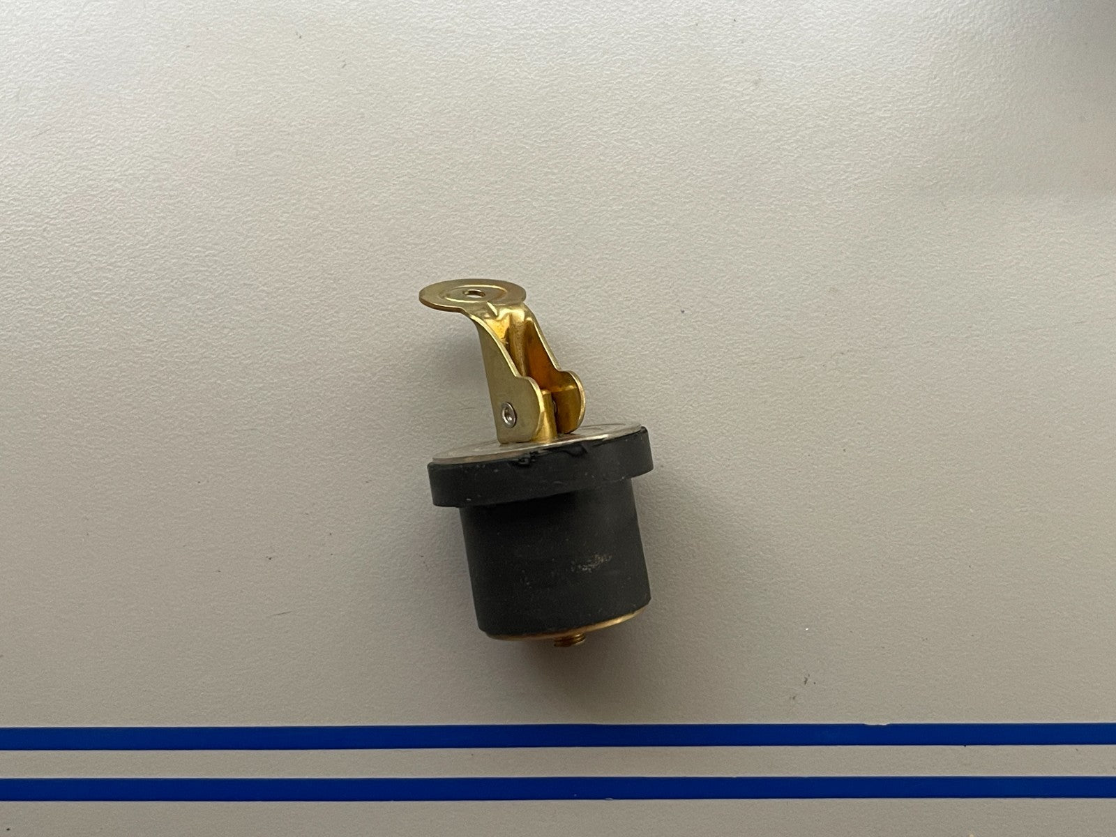 *NEW OEM* 0720 Polaris Bail Plug 7010076