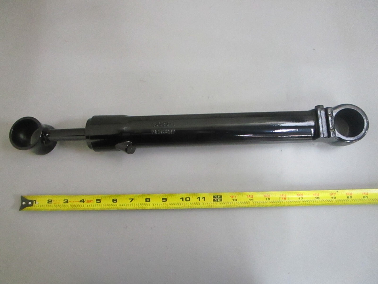 *NEW OEM* 0820 Mercury Quicksilver Alpha Port Trim Cylinder Assy 14035A3