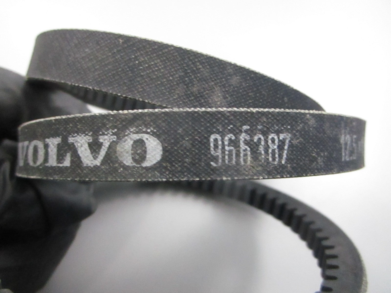 NEW OEM 966387 Volvo Penta Drive Belt 0810