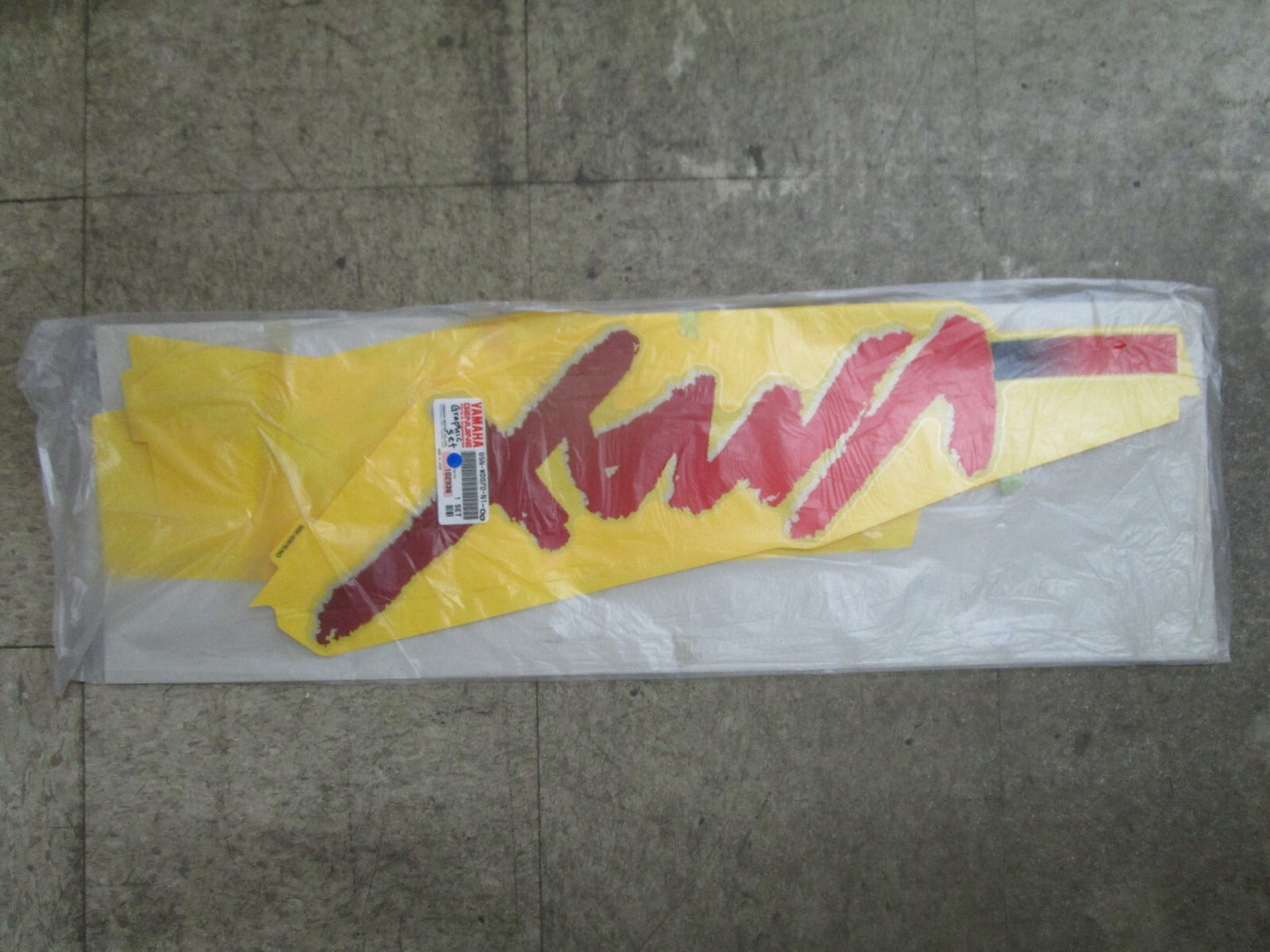 *NEW OEM* 0820 Yamaha Graphic Set 65N-W0070-N1-00
