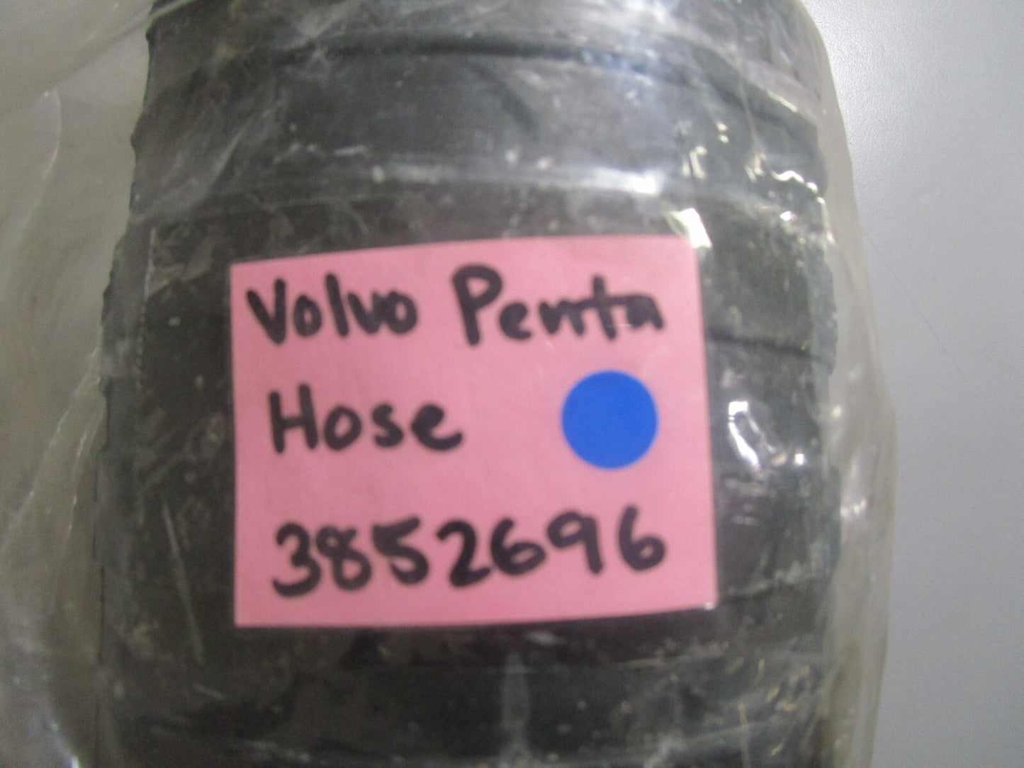 *NEW OEM* 0810 Volvo Penta Hose 3852696