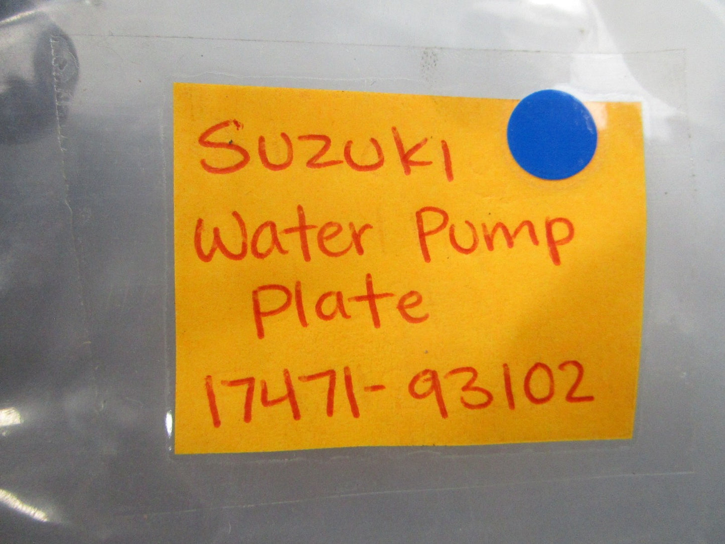 NEW OEM 17471-93102 Suzuki Water Pump Plate 0810