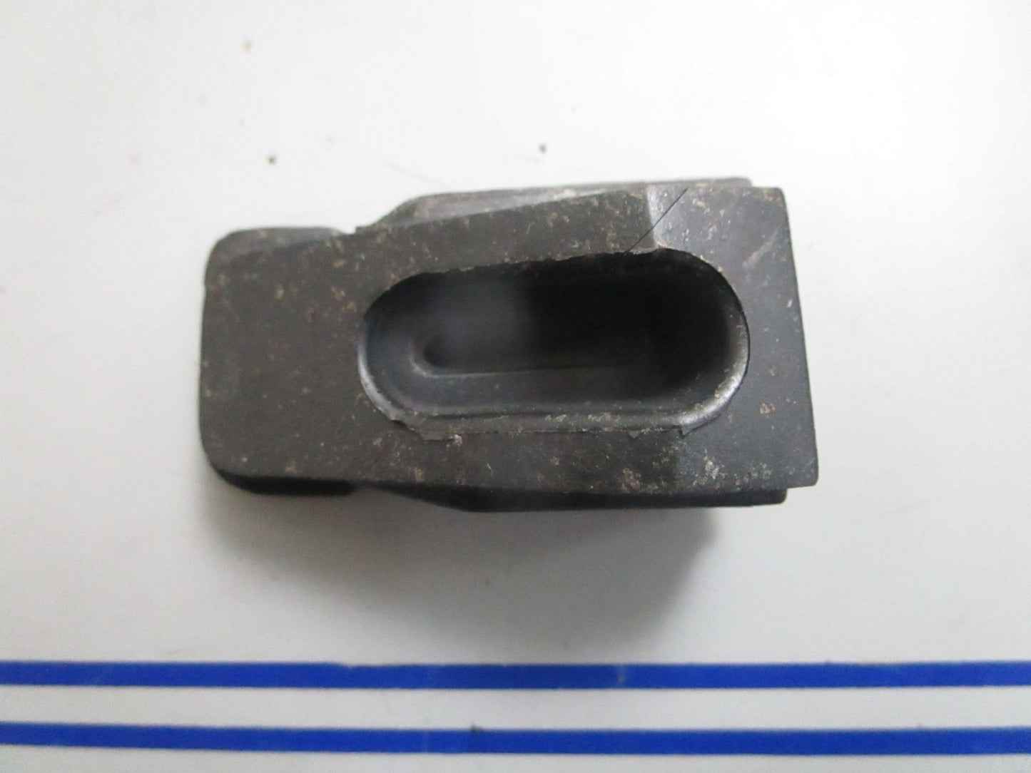 *NEW OEM* 0820 OMC Johnson Evinrude Grommet 345748 0345748