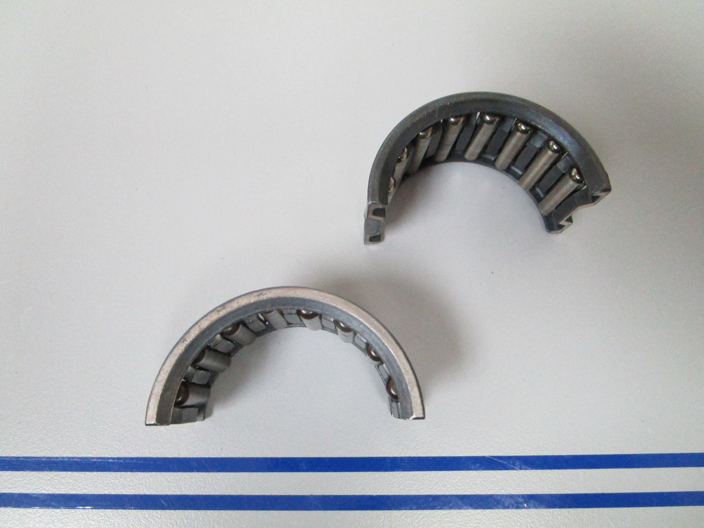 NEW OEM 396041 0396041 OMC Johnson Evinrude Rod Bearing Set 0720