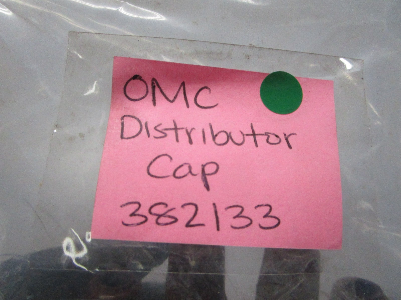 NEW OEM 382133 0382133 OMC Johnson Evinrude Distribution Cap 0810