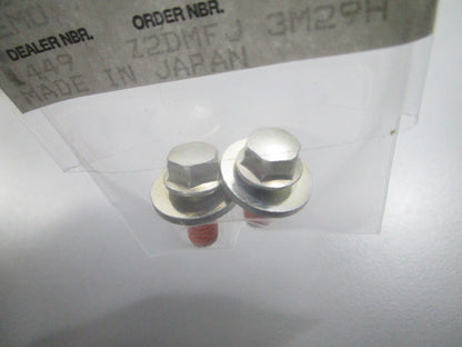 NEW OEM (LOT OF 2) Kawasaki  Bolt 92150-1505 0810