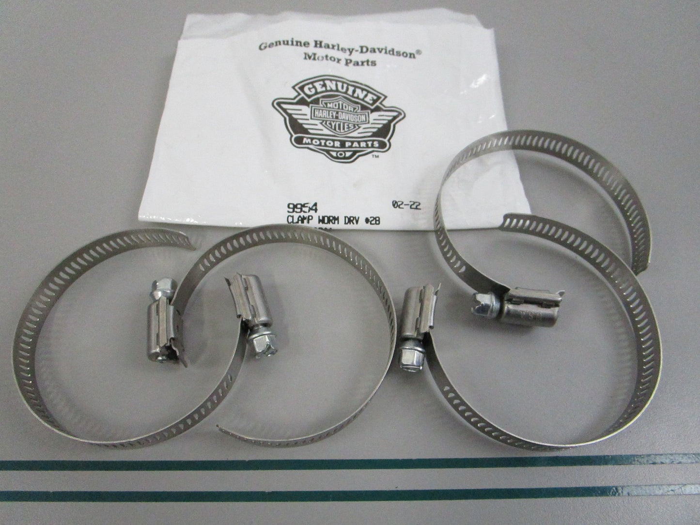 NEW OEM (LOT OF 4) 9954 Harley Davidson Clamp 0810
