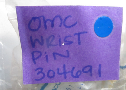 *NEW OEM* 0810 OMC Johnson Evinrude Wrist Pin 304691 0304691