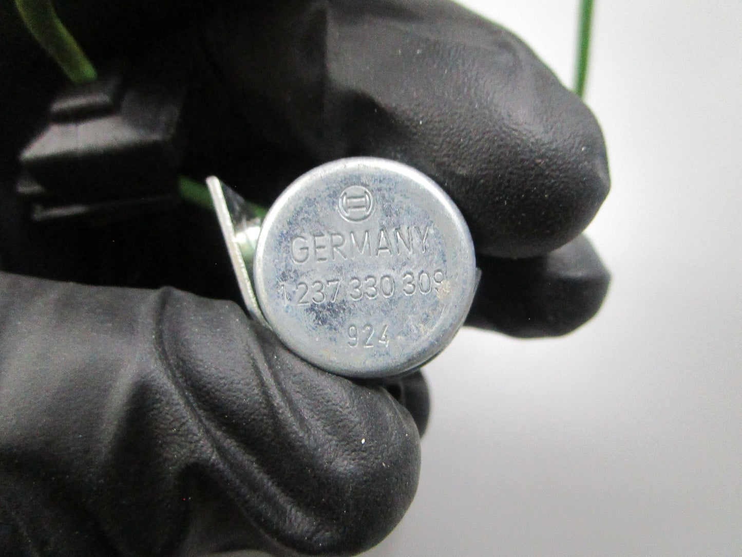 *NEW OEM* 0810 Volvo Penta Capacitor 834546