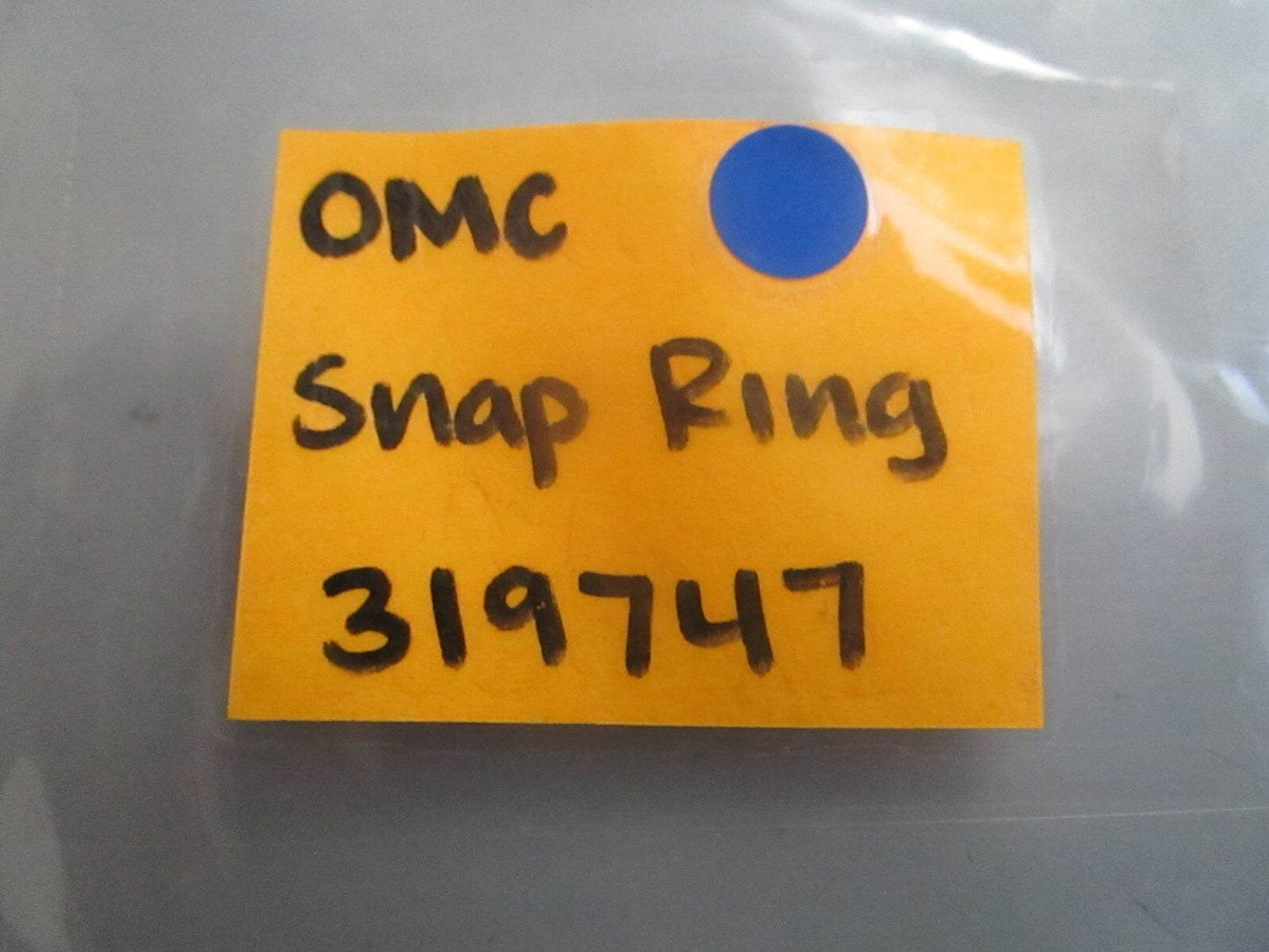 *NEW OEM* 0810 OMC Johnson Evinrude Snap Ring 319747 0319747