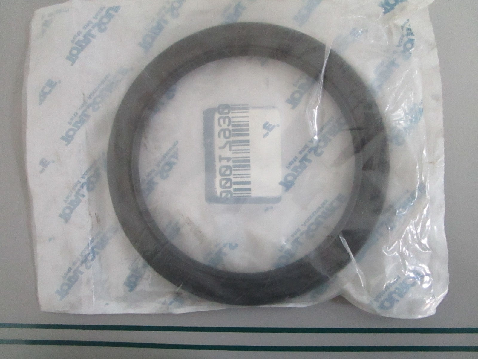 NEW MBF3016-12023 Total Source Hub Seal For: Mitsubishi 0820
