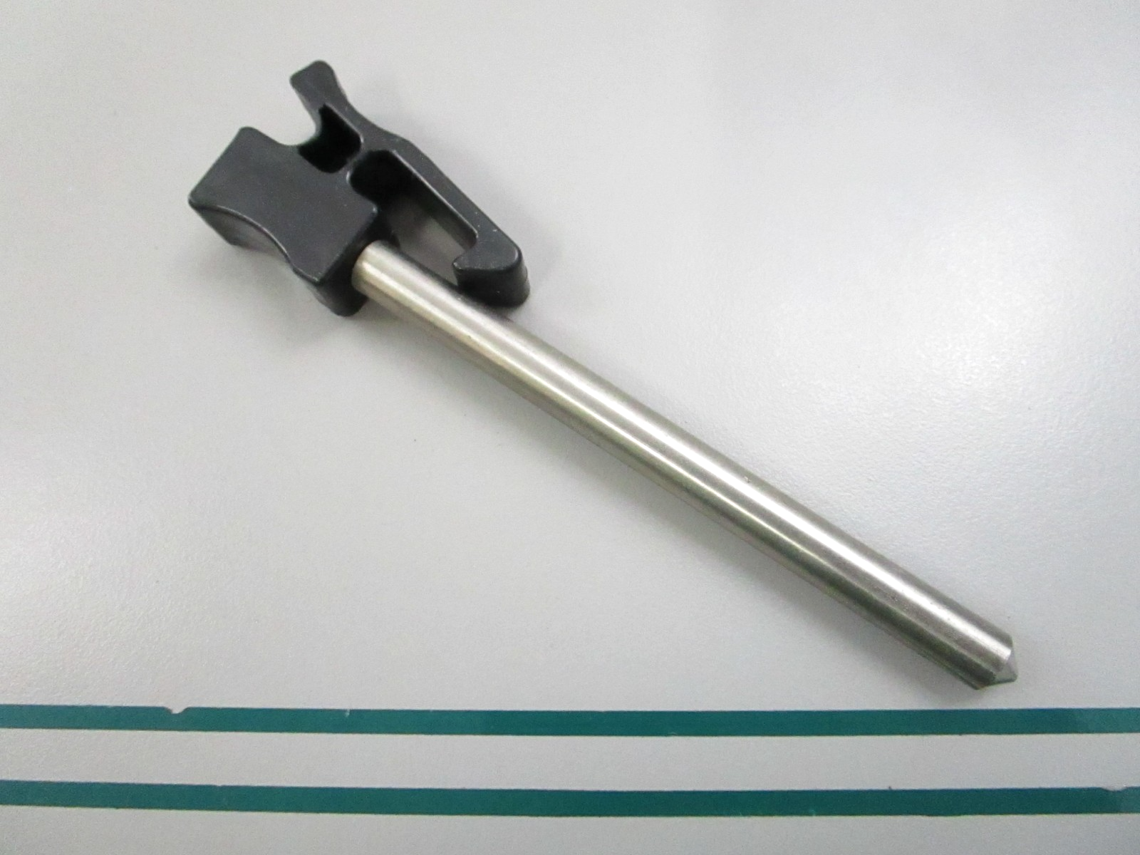 NEW OEM 433371 0433371 OMC Johnson Evinrude Trim Pin & Knob 0810