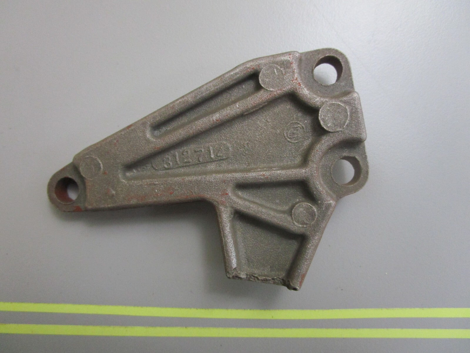 *NEW OEM* 0810 OMC Johnson Evinrude Thermostat Cover 312714 0312714