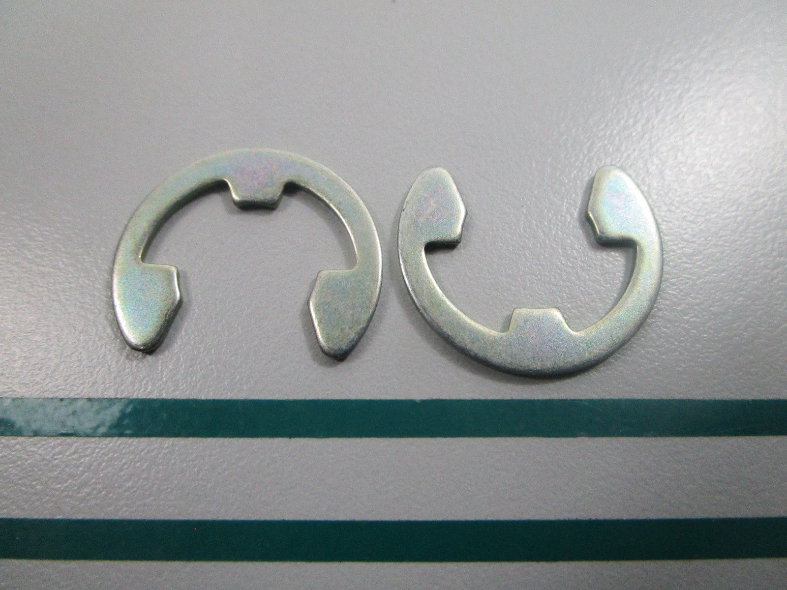 NEW OEM (LOT OF 2) 93430-12008-00 Yamaha Circlip 0810