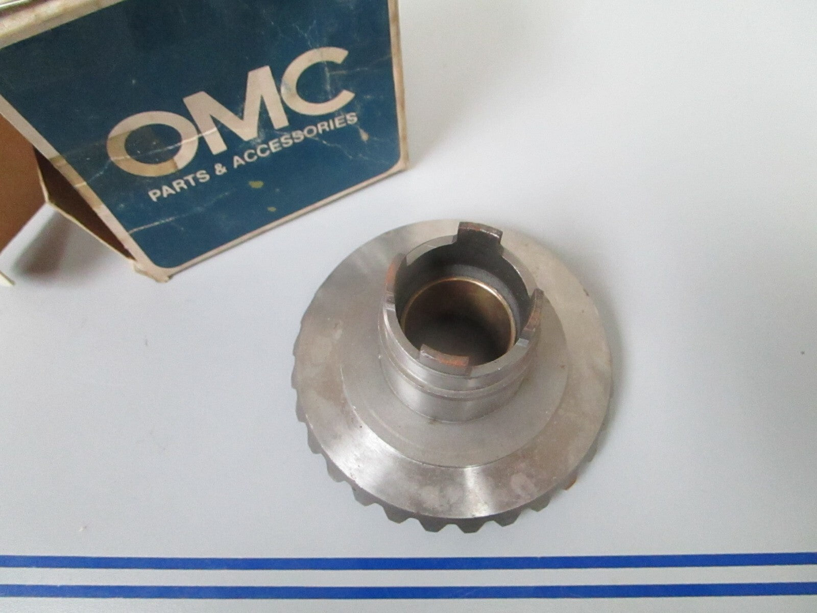 *NEW OEM* 0810 OMC Johnson Evinrude 29T Forward Gear 385567 0385567