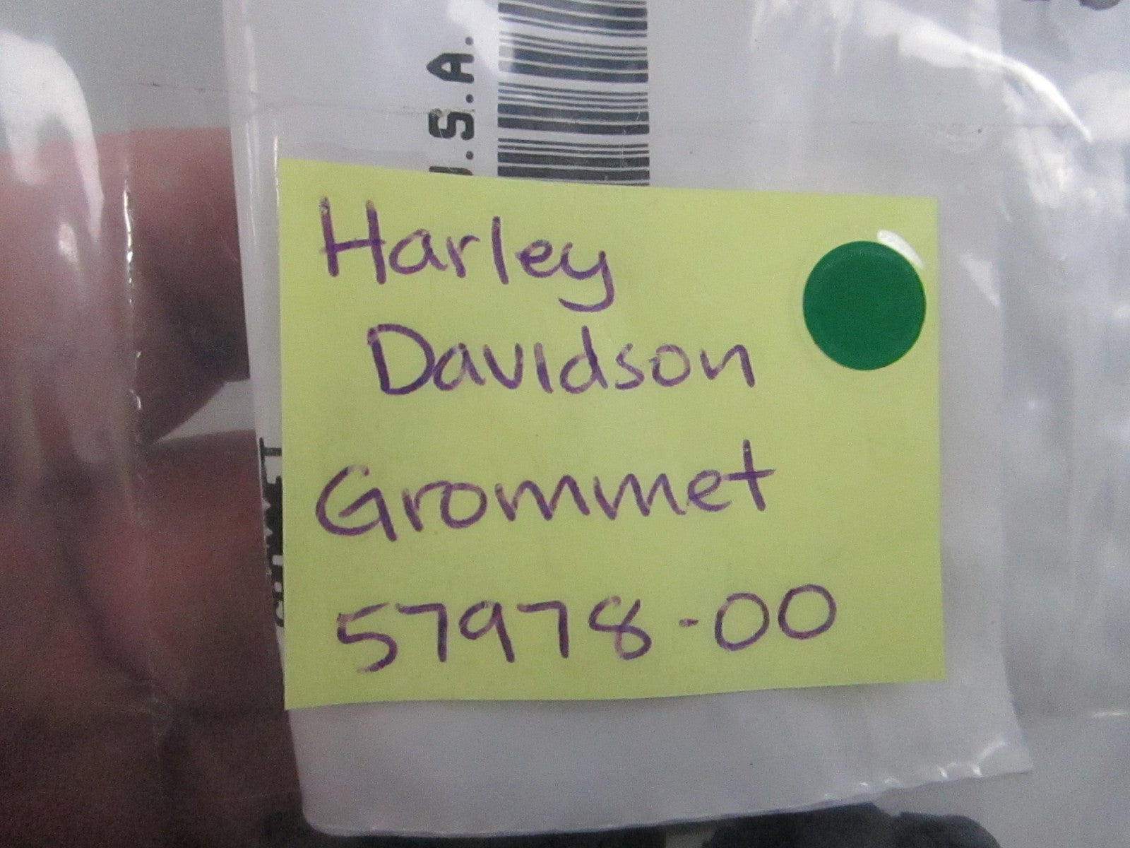 NEW OEM (LOT OF 6) 57878-00 Harley Davidson Grommet 0810