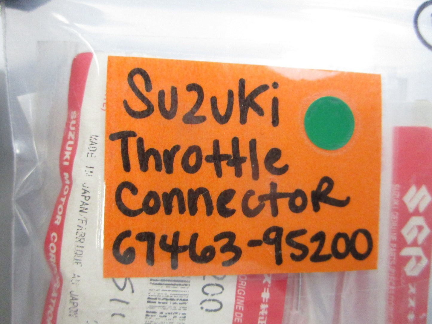 NEW OEM 67463-95200 Suzuki Throttle Connector 0810