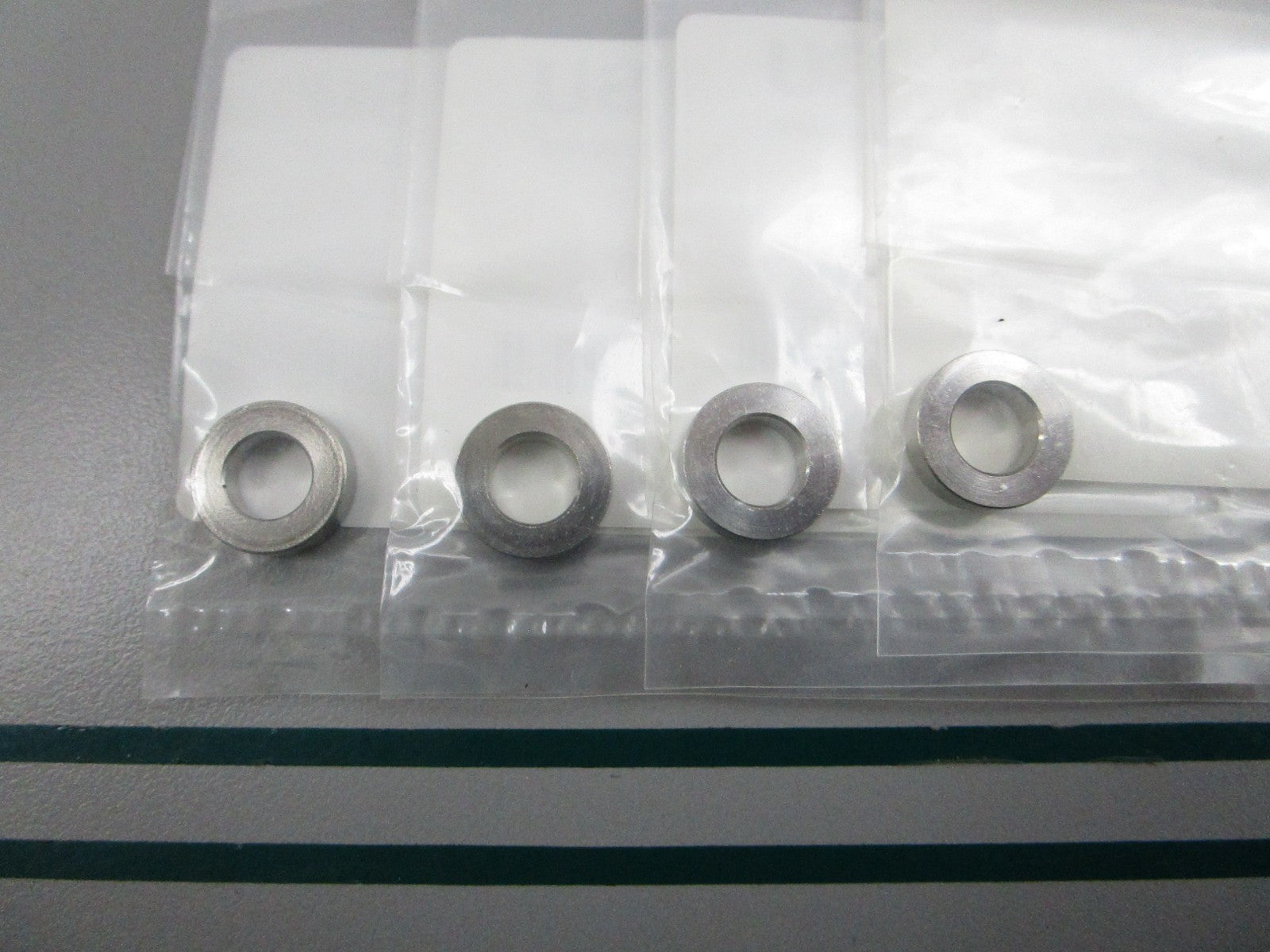 NEW OEM (LOT OF 4) 3T5-10153-0 3T5101530 Tohatsu Collar 0810