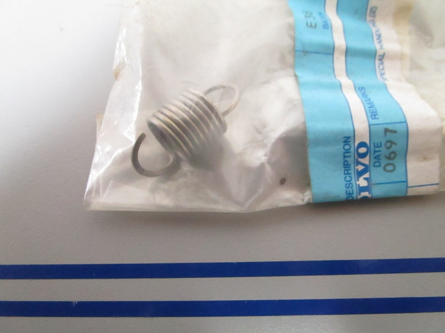 NEW OEM 832534 Volvo Penta Spring 0810