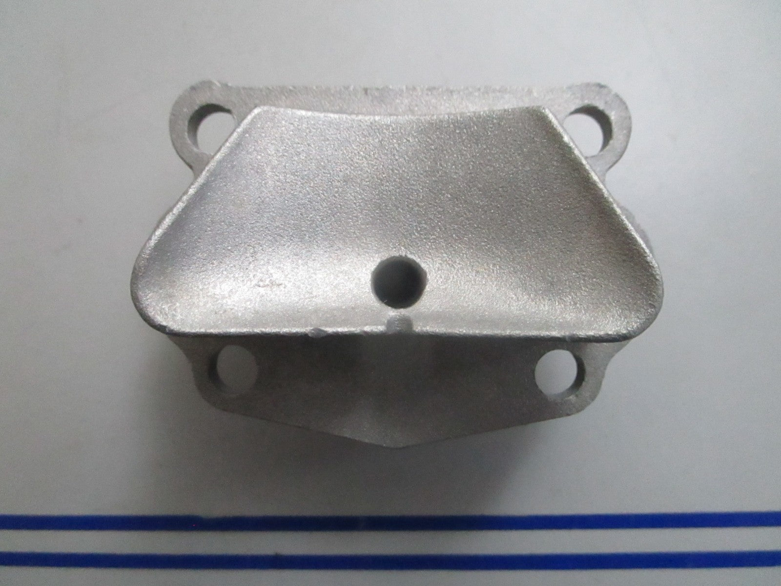 *NEW OEM* 0820 OMC Johnson Evinrude Bypass Cover 314817 0314817