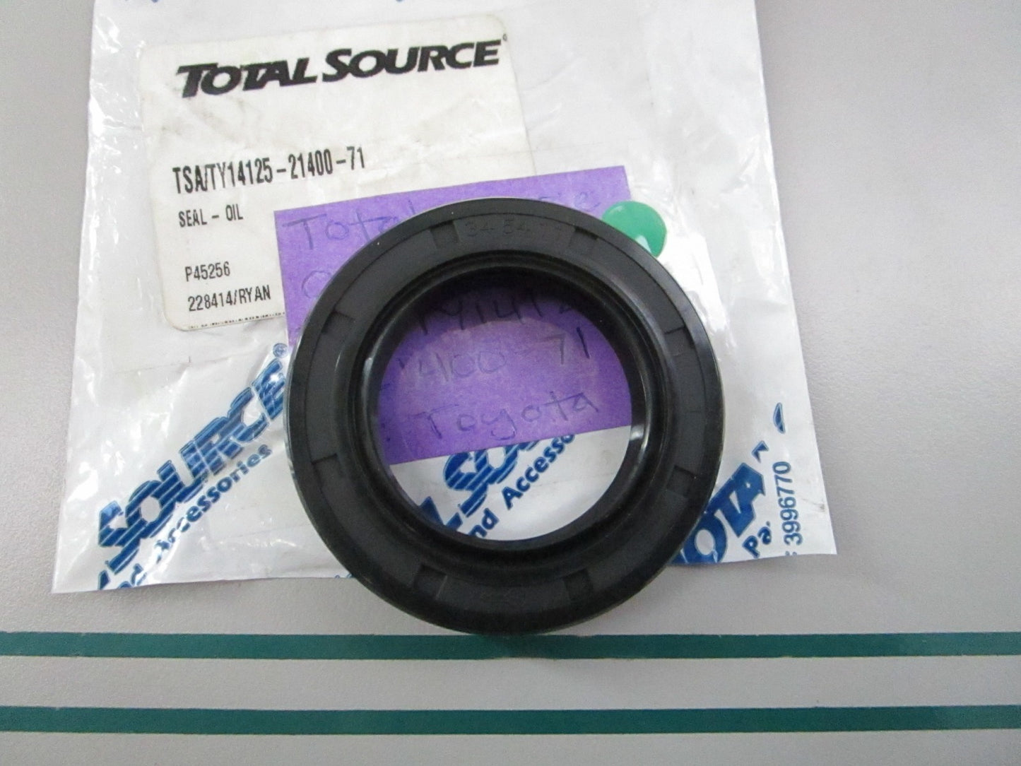 NEW TSA/TY14125-21400-71 For: Toyota Total Source Oil Seal 0810