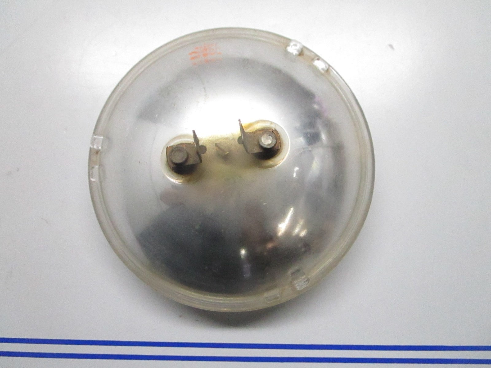 *NEW OEM* 0820 Guide 1968-71 12 V T-3 Headlight L4001