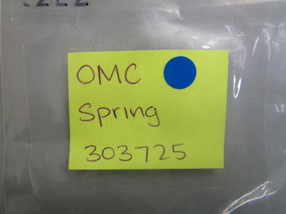 *NEW OEM* (LOT OF 2) 0810 OMC Johnson Evinrude Spring 303725 0303725