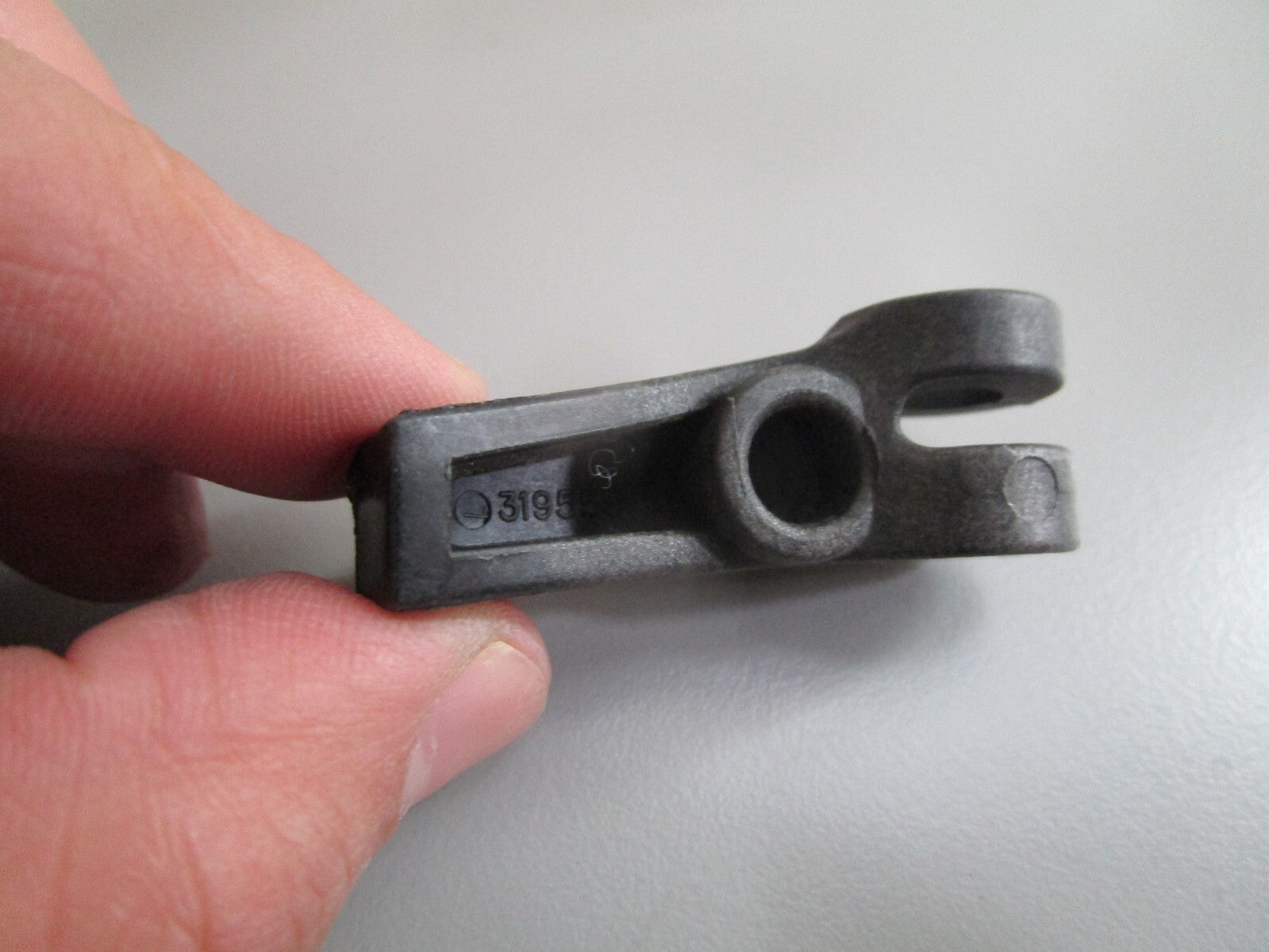 *NEW OEM* 0810 OMC Johnson Evinrude Interlock Starter Pawl 319559 0319559