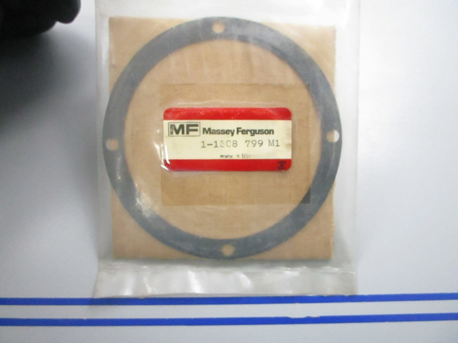 NEW OEM 1508799M1 Massey Ferguson Gasket 0810