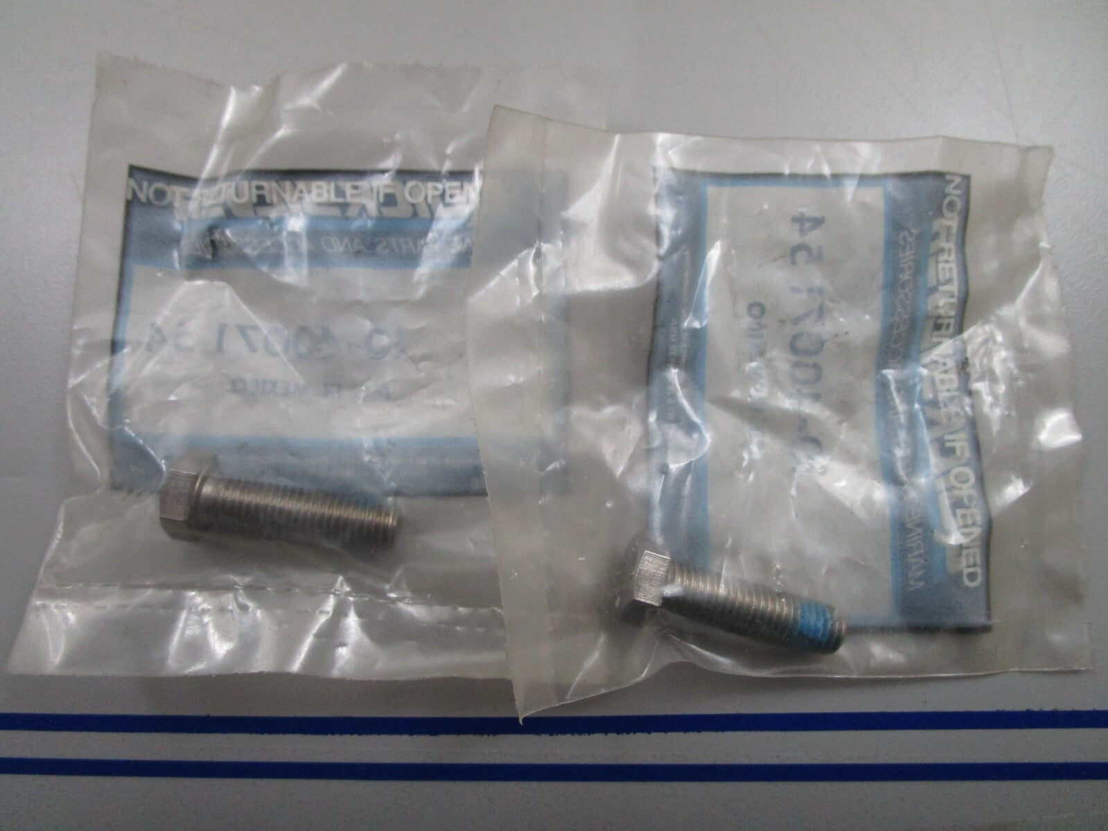 *NEW OEM* (LOT OF 2) 0810 Mercury Quicksilver Screw 10-40071 54