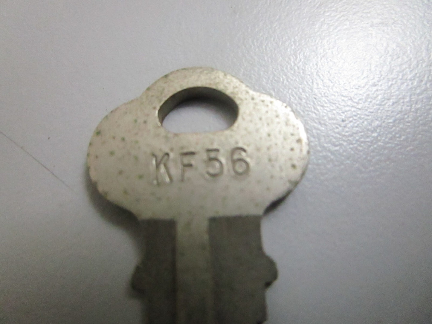 *NEW OEM* 0810 OMC Johnson Evinrude Ignition Key KF56 501571 0501571