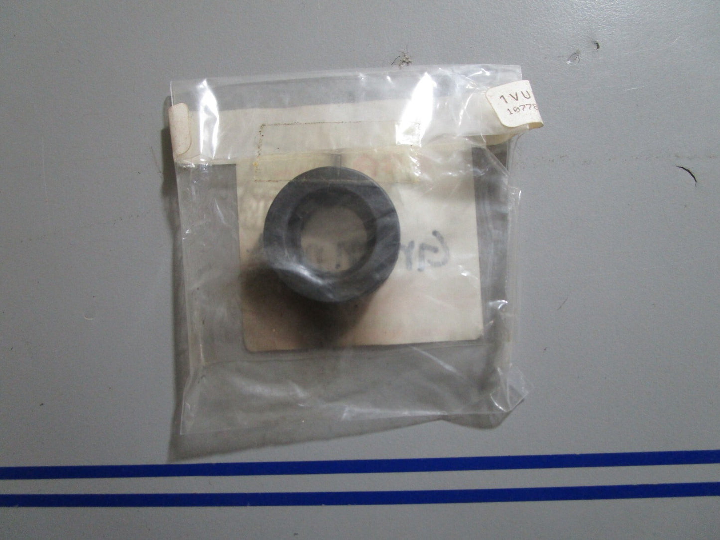 *NEW OEM* 0810 Suzuki Grommet 17417-93910