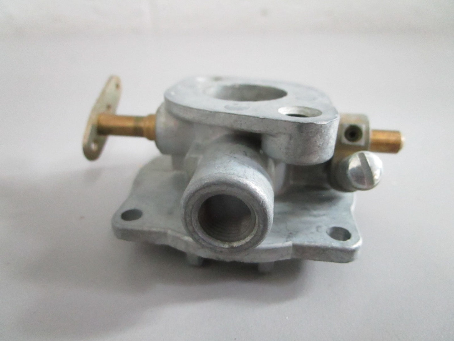 NEW OEM 295608 Briggs & Stratton Upper Carburetor Body Assy 0820