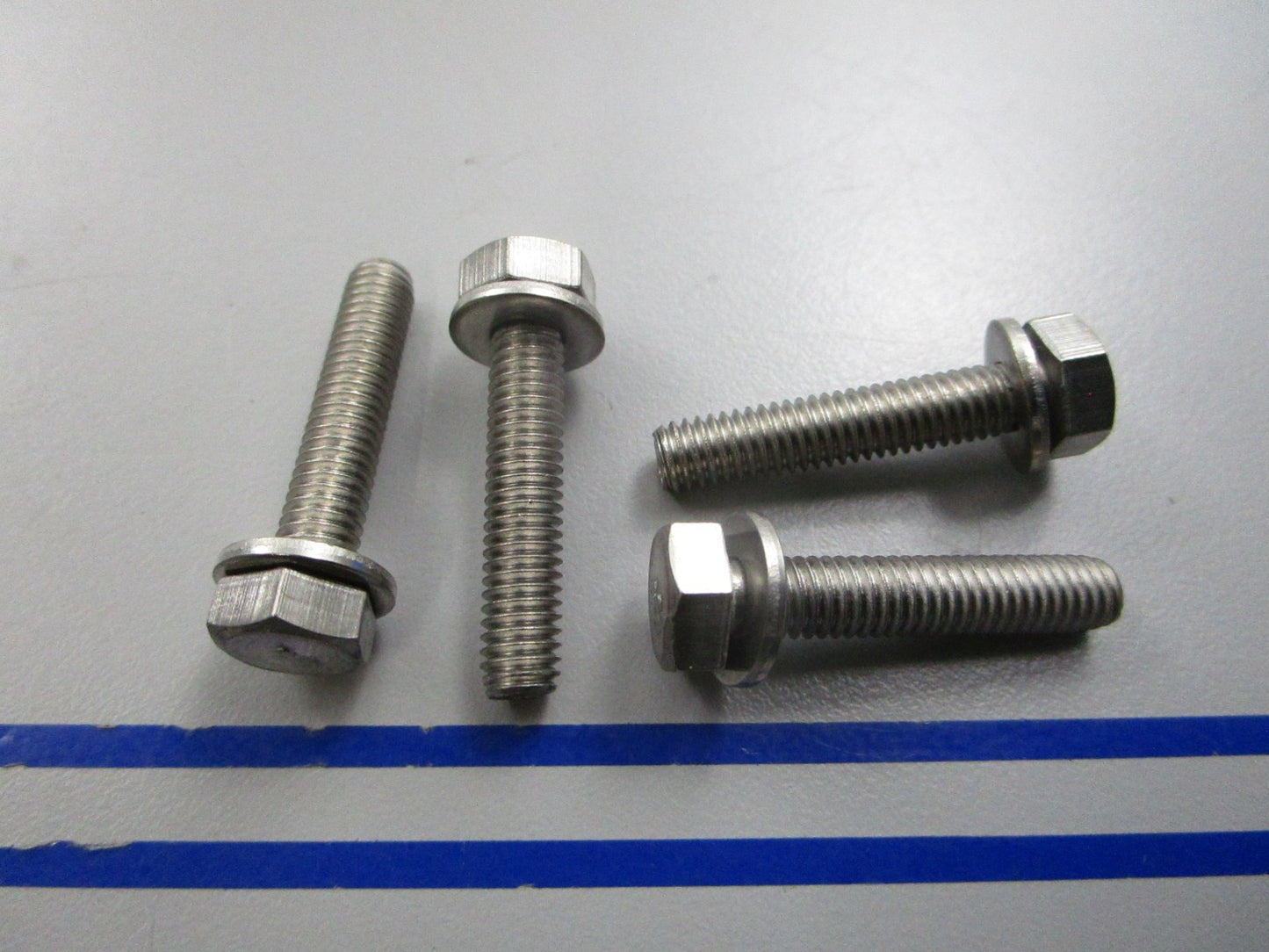 NEW OEM (LOT OF 4) 10-824832 7 Mercury Quicksilver Screw 0810